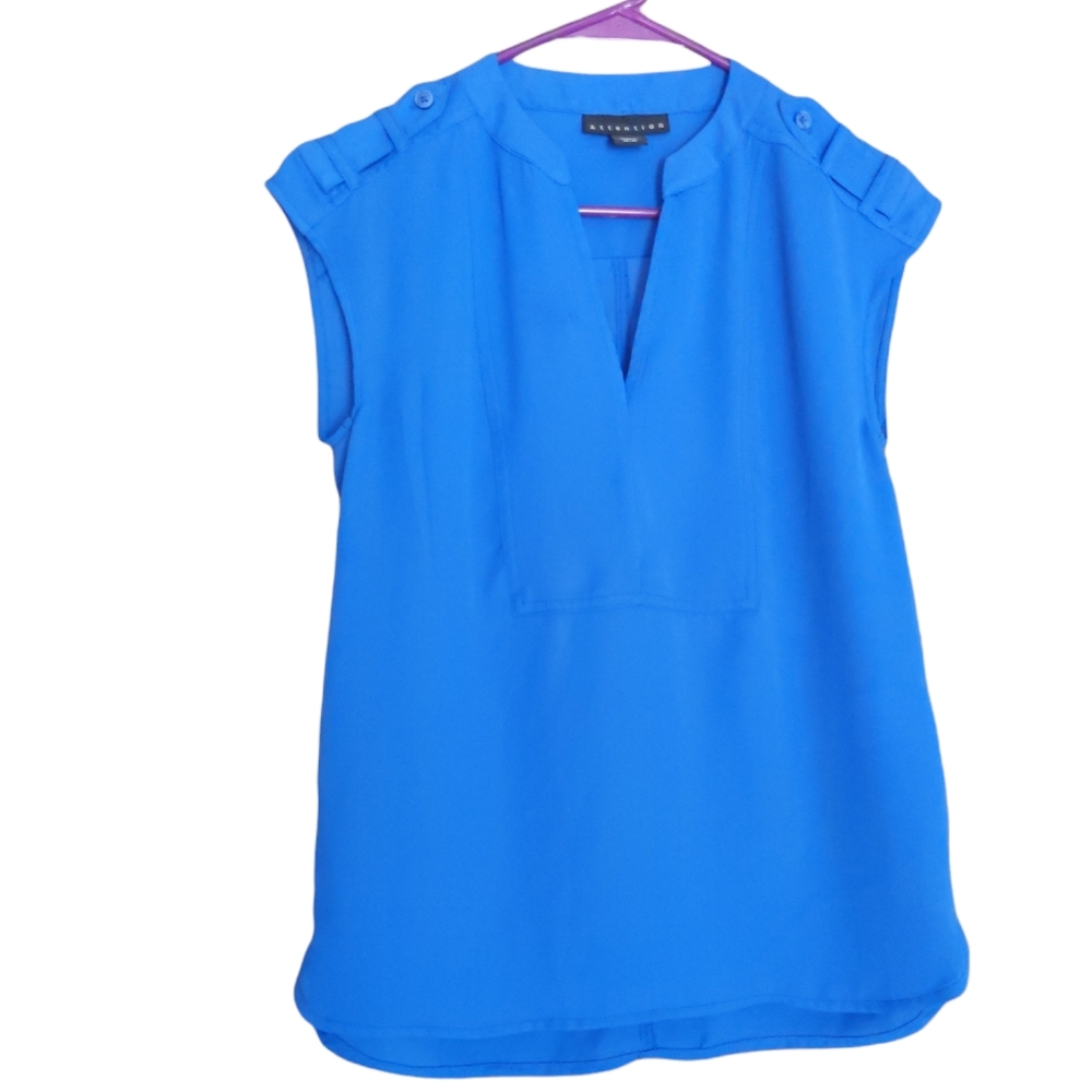 NWOT Attention blouse Size: XS